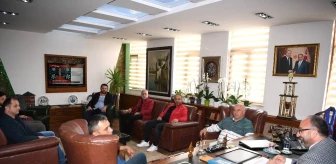 Başkan Üzülmez, Büyük Derbentspor'u Kabul Etti