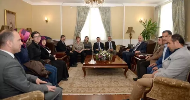 Vali Azizoğlu'na Engelliler Haftası Ziyareti Vali Azizoğlu'na Engelliler Haftası Ziyareti