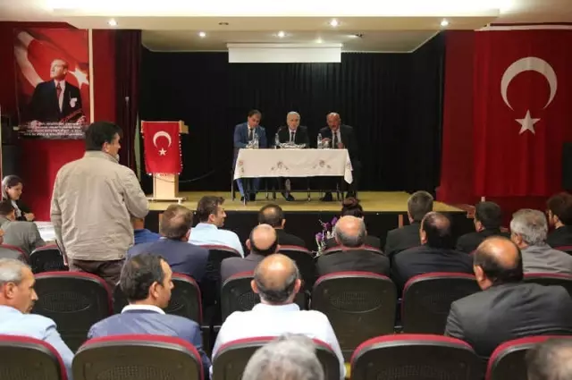 Vali Kamçı Felahiye ve Özvatan'da Muhtarlarla Buluştu Vali Kamçı Felahiye ve Özvatan'da Muhtarlarla Buluştu