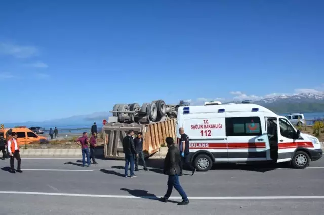 Tatvan'da Trafik Kazası: 1 Yaralı