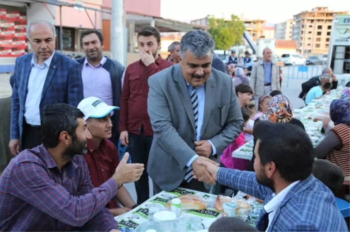 Ereğli'de Geleneksel Mahalle İftarları Başladı