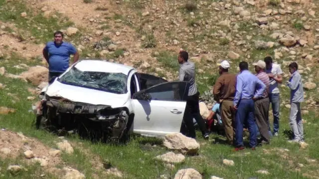 Gercüş'te Otomobil Takla Attı: 1'i Ağır 2 Yaralı