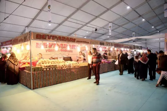 Malatya'da Ramazan Geceleri Başladı Malatya'da Ramazan Geceleri Başladı