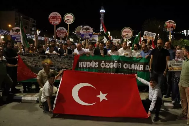Manisa'da Filistin Protestosu
