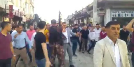 Yol Verme Tartışmasına Müdahale Eden Polis Havaya Ateş Açtı
