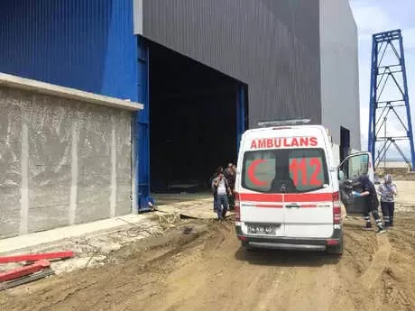 Fabrikada Yaklaşık 30 İşçi, Kimyasal Maddeden Zehirlendi (1)