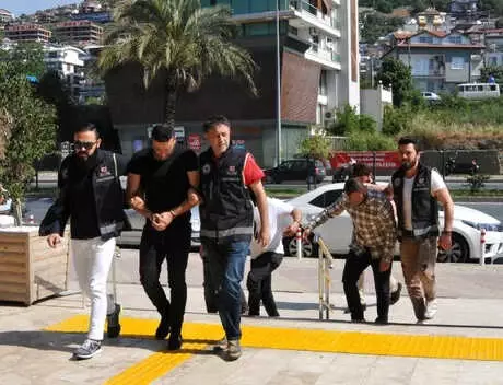 Haraç Alırken Suçüstü Yakalandılar