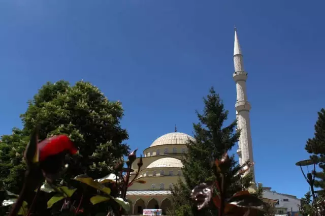 Ramazanın İlk Cuma Namazına Yoğun İlgi Ramazanın İlk Cuma Namazına Yoğun İlgi