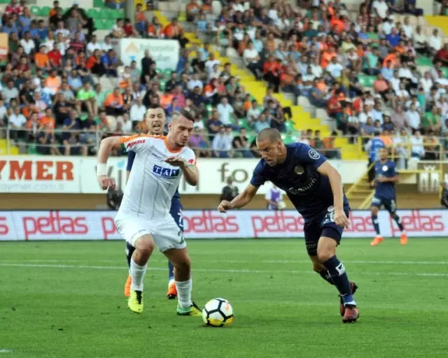 Spor Toto Süper Lig: Aytemiz Alanyaspor: 1 - Antalyaspor: 1 (İlk Yarı)