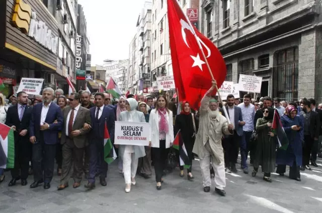Trabzon'da 'İşgale Karşı Ses Ver Trabzon'da 'İşgale Karşı Ses Ver