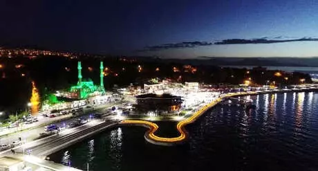 Van Gölü Sahilinde İftar