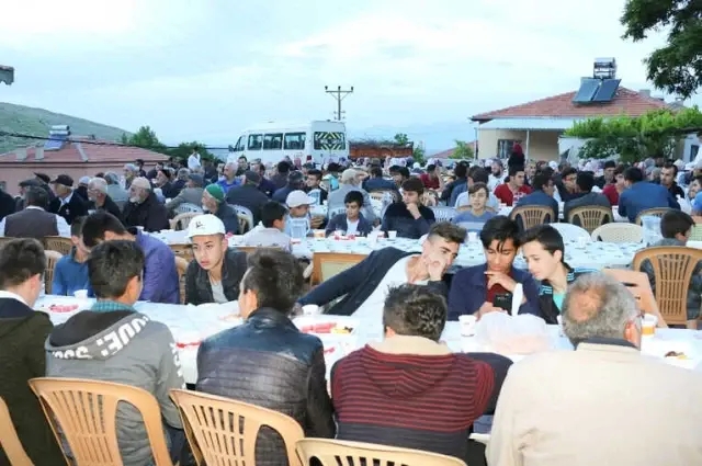 Yahyalı'da 'Kardeşlik Sofraları' Kurulmaya Başladı