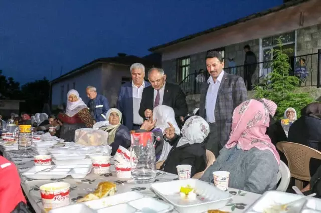 Yahyalı'da 'Kardeşlik Sofraları' Kurulmaya Başladı