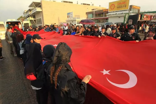 Samsun'da 1919 Metrelik Türk Bayrağı Açıldı