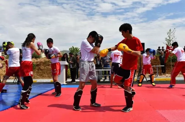 Tunceli'de, '19 Mayıs Atatürk'ü Anma, Gençlik ve Spor Bayramı' Tunceli'de, '19 Mayıs Atatürk'ü Anma, Gençlik ve Spor Bayramı'