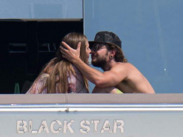Heidi Klum Kendisinde 16 Yaş Büyük Sevgilisiyle Teknede Aşk Tazeledi