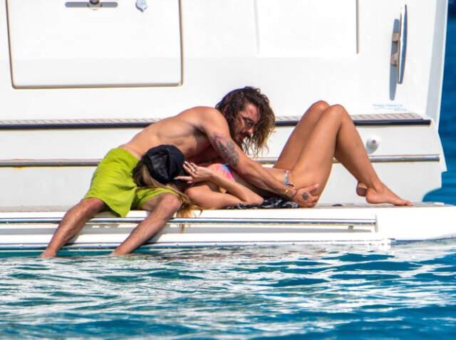 Heidi Klum Kendisinde 16 Yaş Büyük Sevgilisiyle Teknede Aşk Tazeledi