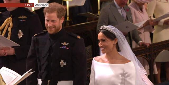 Meghan Markle ve Prens Harry'nin Öpüşme Anı Coşkuyla kutlandı
