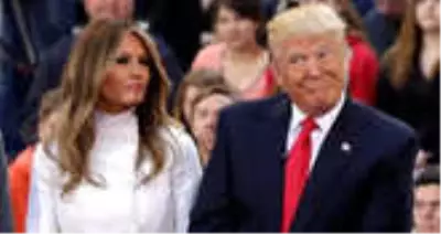 Trump, Eşi Melania Trump'ın İsmini Doğru Yazamadı