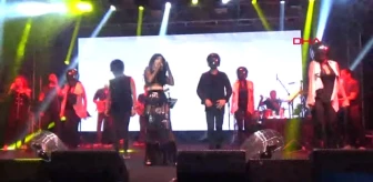 Antalya Serik'te Hande Yener Konseri