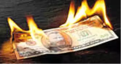 Dolar 4,57 lira ile Rekor Tazeledi