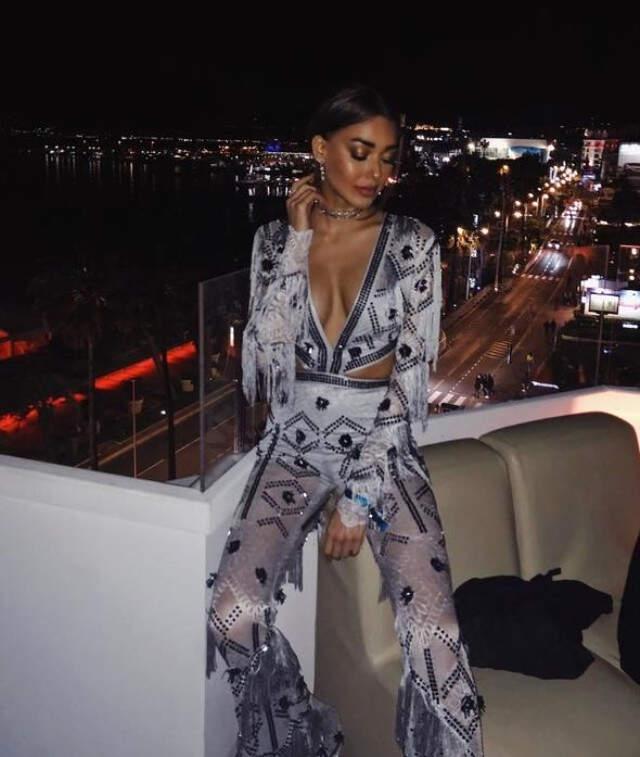 Güzel Oyuncu Dilan Çiçek Deniz, Cannes Şıklığıyla Göz Doldurdu
