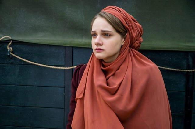 Güzel Oyuncu Serenay Sarıkaya Hayatını Film Yapmaya Hazırlanıyor