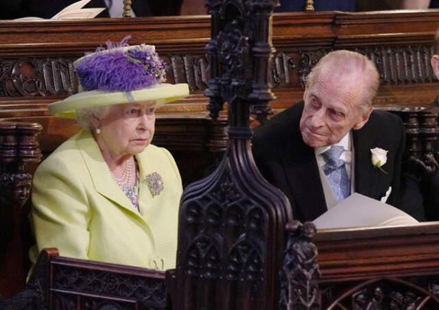 Prens Harry ve Meghan Markle'ın Düğününde Kraliçe Elizabeth'in Yüzü Gülmedi