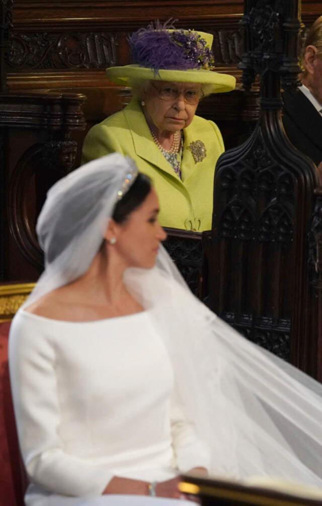 Prens Harry ve Meghan Markle'ın Düğününde Kraliçe Elizabeth'in Yüzü Gülmedi