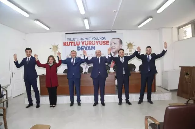 Başkan Ali Çetinbaş: Çalmadık Kapı, Sıkılmadık El ve Kazanılmadık Gönül Bırakmayacağız Başkan Ali Çetinbaş: Çalmadık Kapı, Sıkılmadık El ve Kazanılmadık Gönül Bırakmayacağız