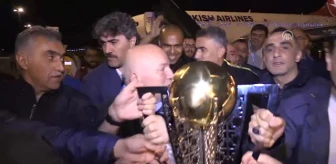 Büyükşehir Belediye Erzurumspor'un Kalecisi Hakan Cambazoğlu ve Sportif Direktör Zafer Demir