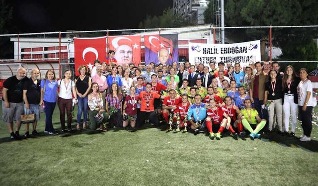 Hakemler Bayraklı'da Yarıştı