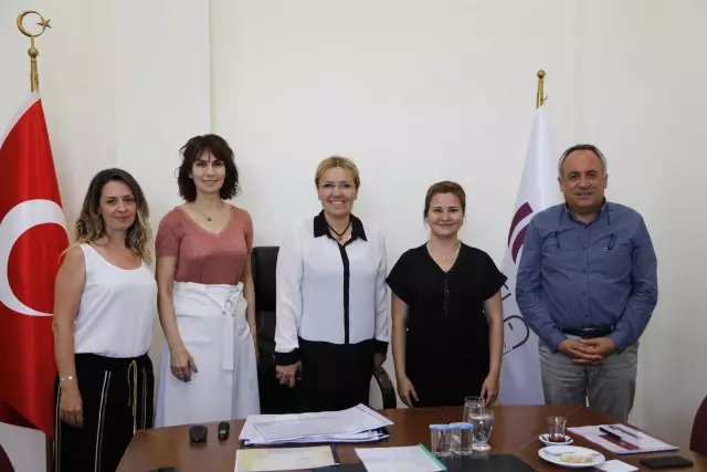 İEÜ Öğrencilerinin