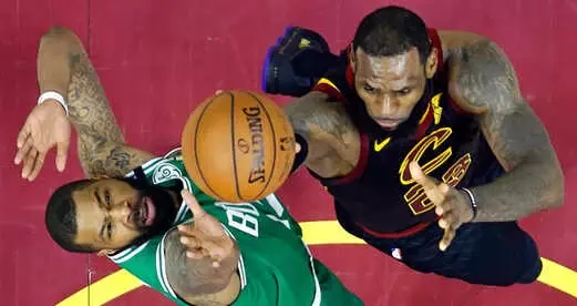 NBA'de LeBron'un 44 Sayı Attığı Maçta Cleveland, Seriyi Eşitledi