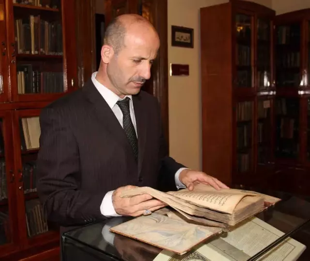 Paha Biçilmez Hazineyi Karşılıksız Paylaşıyorlar