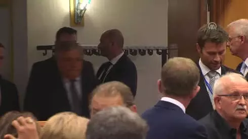Zuckerberg Özür Diledi - Brüksel Zuckerberg Özür Diledi - Brüksel
