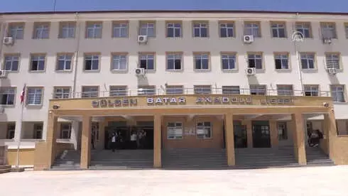 7 Güzel Adam Kütüphanesi’ Hizmete Sunuldu