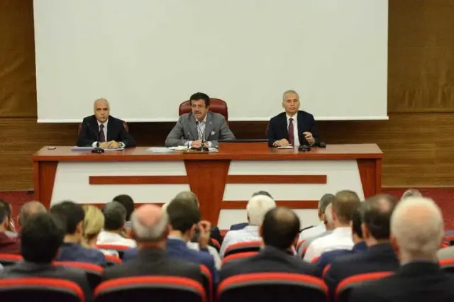 Bakan Zeybekci Muhtarlar ile Bir Araya Geldi