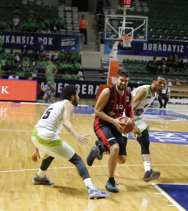Eskişehir Basket'ten Kritik Maç Öncesi Önemli Karar Eskişehir Basket'ten Kritik Maç Öncesi Önemli Karar