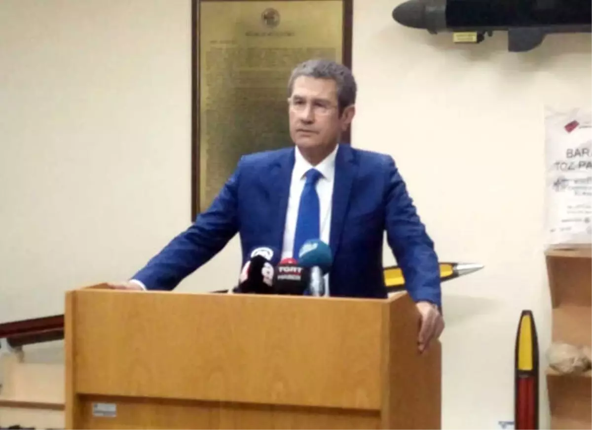 Bakan Canikli Patlamanın Yaşandığı Barutsan'da İncelemelerde Bulundu