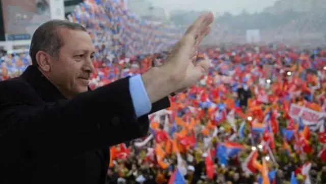 Dombra'nın Mimarının Bestelediği AK Parti'nin Seçim Şarkısı Görücüye Çıktı