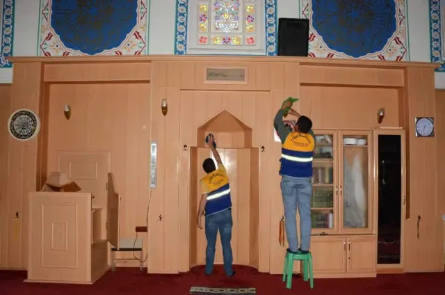 Tuşba'da 'Gül Kokulu Camiler' Projesi Tuşba'da 'Gül Kokulu Camiler' Projesi