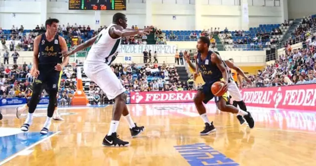 Fenerbahçe Doğuş, Sakarya BŞB'yi 77-54 Mağlup Ederek Yarı Finale Yükseldi