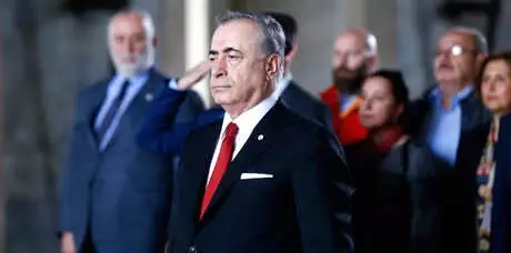 Galatasaray Başkanını Seçiyor Galatasaray Başkanını Seçiyor