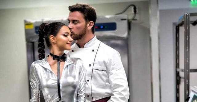 Sevgilisinden Ayrılan Sinan Akçıl Eski Aşkı Hadise'ye Laf Attı