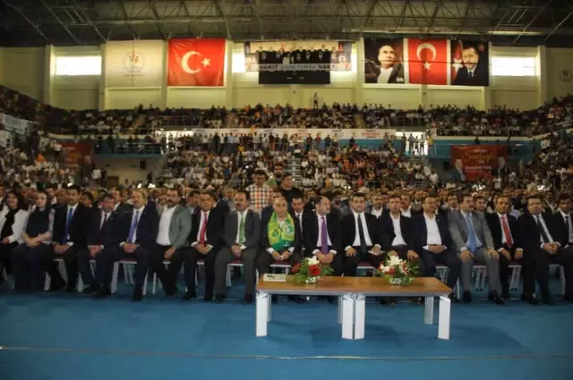 AK Parti Şanlıurfa'da Adaylarını Tanıttı AK Parti Şanlıurfa'da Adaylarını Tanıttı