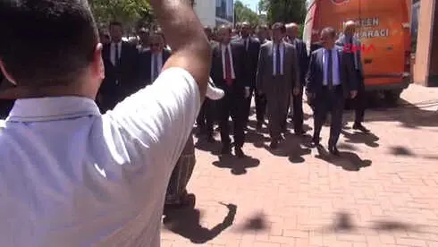 Kahramanmaraş Ak Partili Ünal: Adı 'Gel Bakalım Muharrem' Konulmuş Adayın Neyini Konuşacağız Kahramanmaraş Ak Partili Ünal: Adı 'Gel Bakalım Muharrem' Konulmuş Adayın Neyini Konuşacağız
