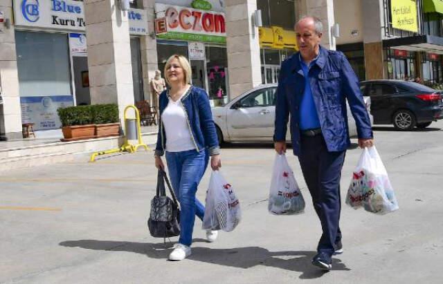 Muharrem İnce ve Eşi Alışverişe Çıktı