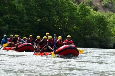 Vali ve Protokol Munzur Çayı'nda Rafting Yaptı