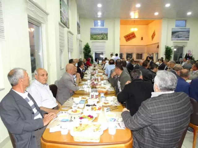 AK Parti Kütahya Milletvekili Adayları Hisarcıklılar'la Buluştu AK Parti Kütahya Milletvekili Adayları Hisarcıklılar'la Buluştu